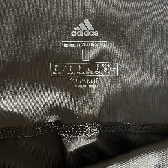 ADIDAS size large black leather like leggings with mesh stripe down each leg - Picture 6 of 13